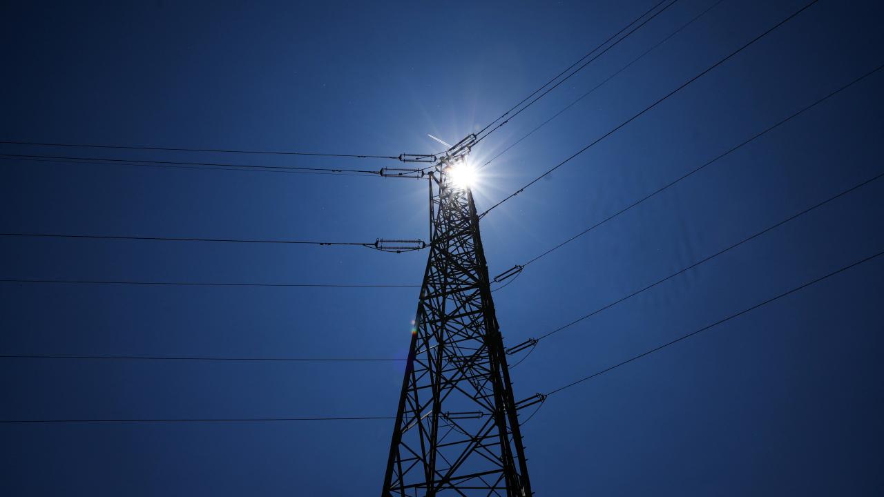 elektrik-in-spain-reu-2355186.jpg