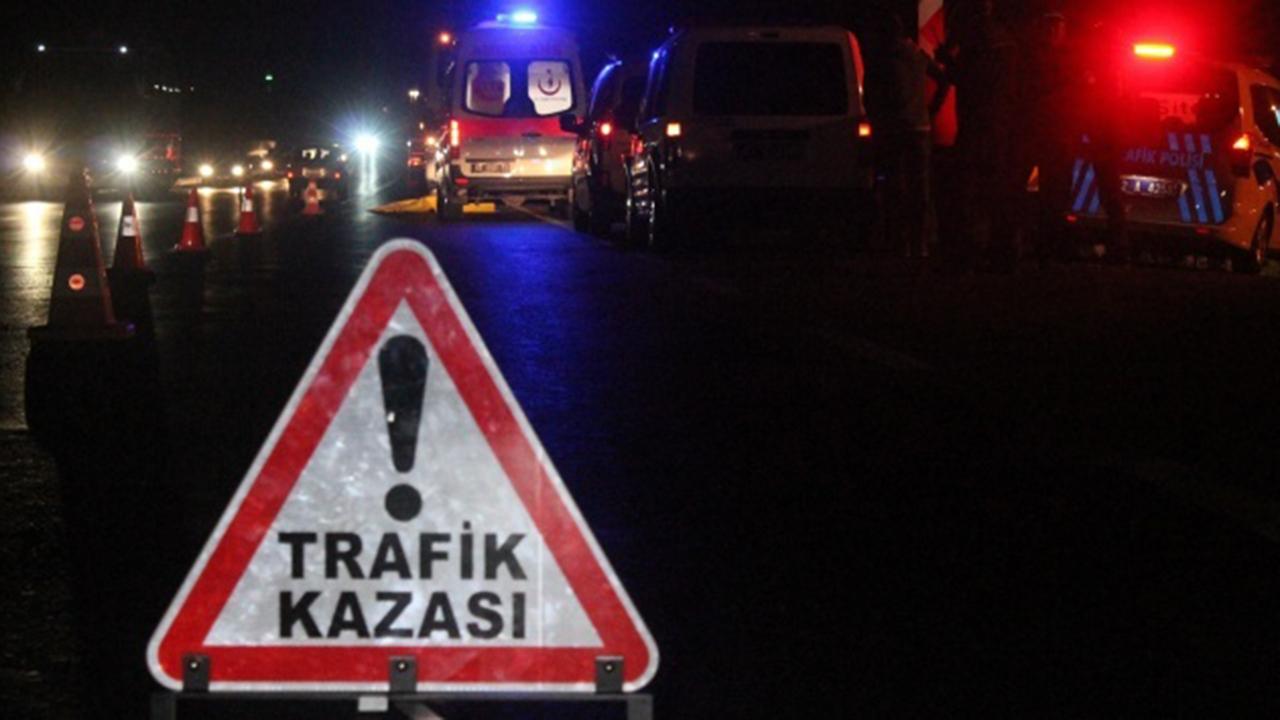 trafik-kazasi-gece-arsiv-1782393.jpg