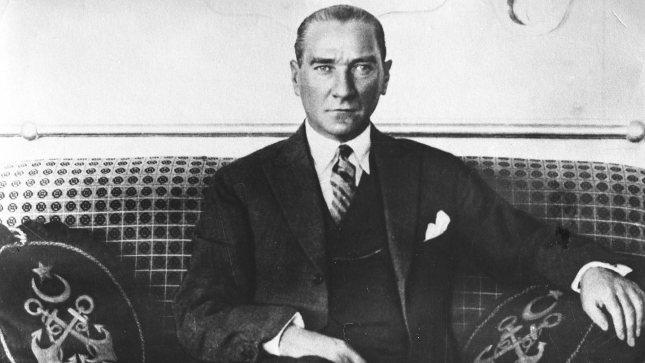 mustafa-kemal-ataturk-aa-1693318.jpg