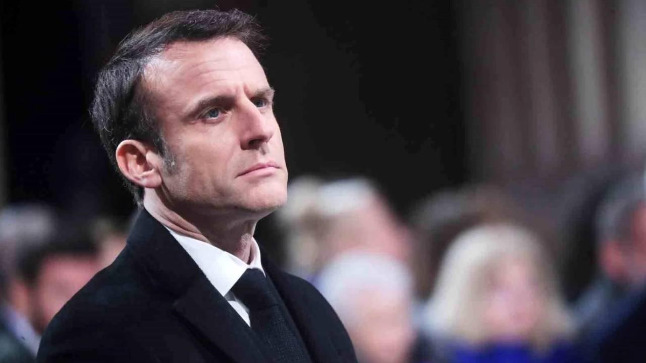 macron-2195384.jpg