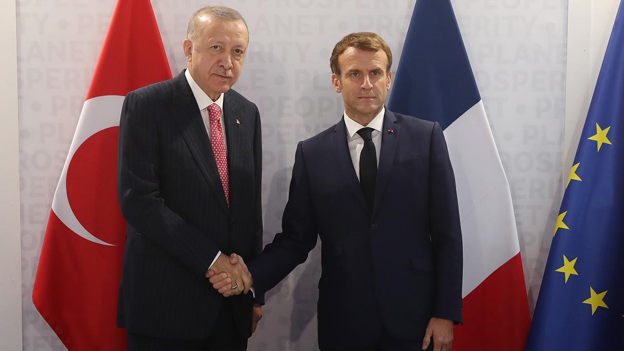 recep-tayyip-erdogan-macron-1686675.jpg