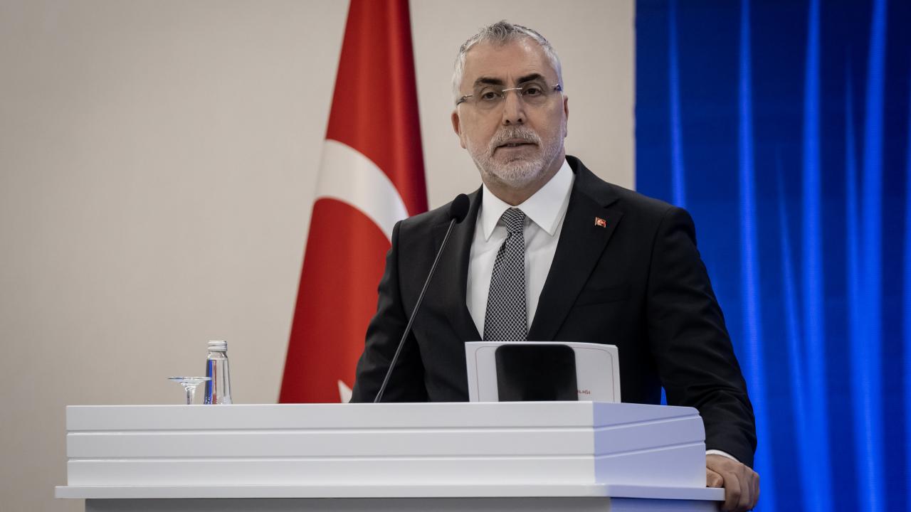 vedat-isikhanaa-2360235.jpg