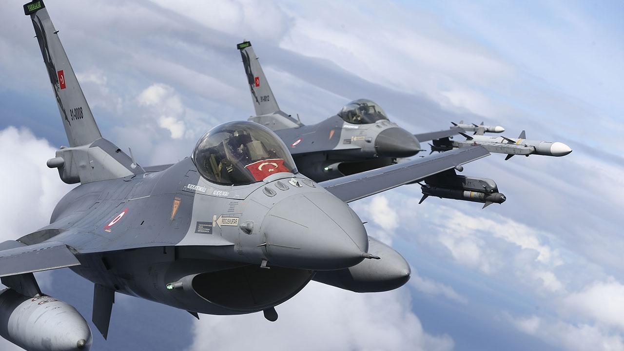 turk-f-16-savas-ucaklari-aa-1654725.jpg