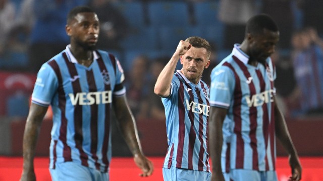 trabzonspor-gol-sevinci-visca-25042024-b.jpg