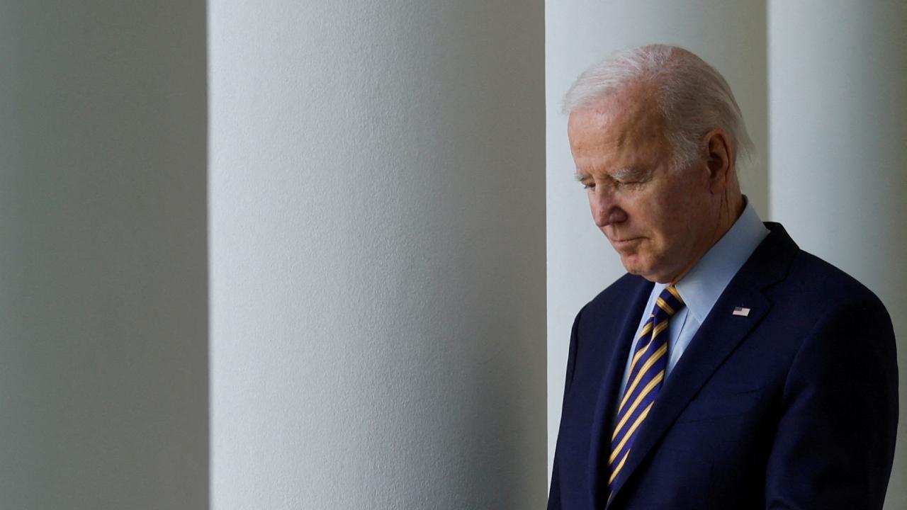 biden-reu-2141116.jpg